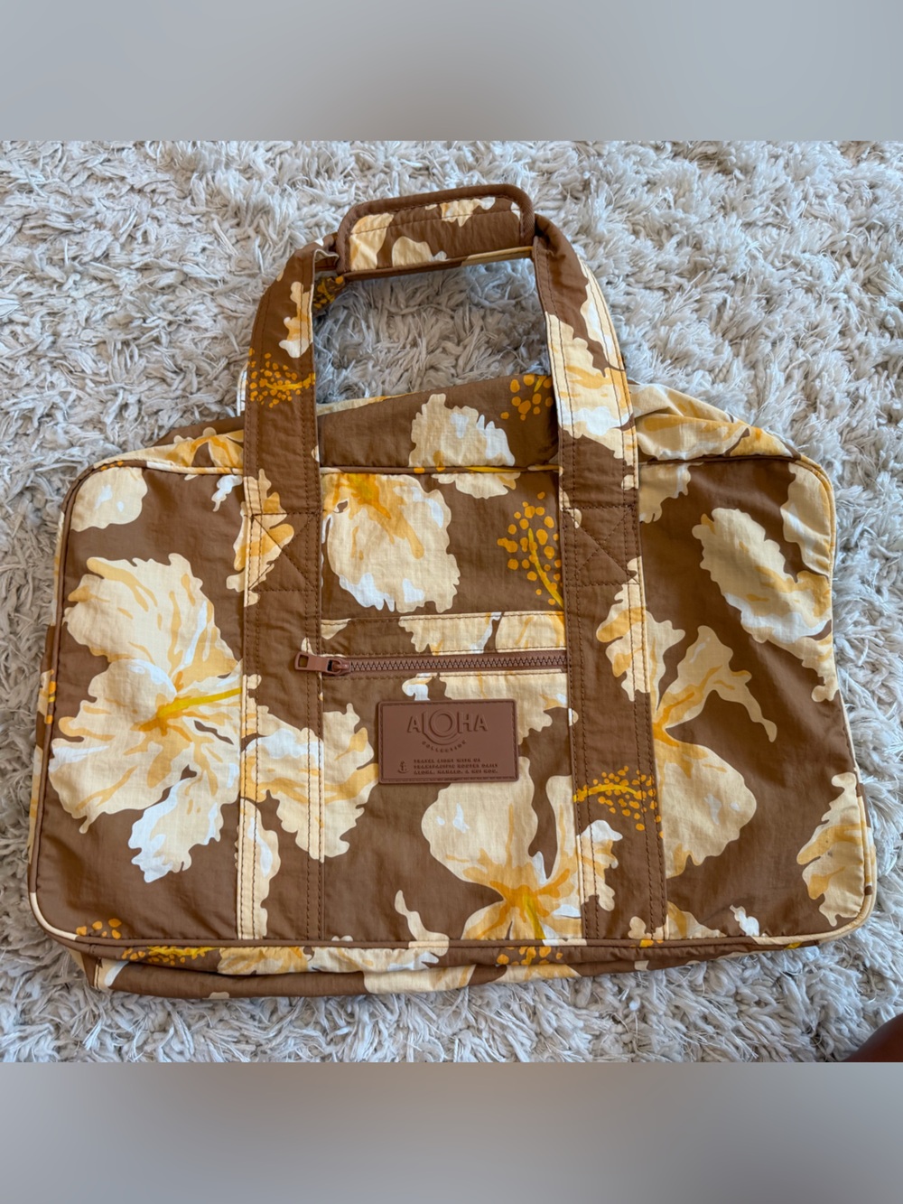 ALOHA Collection | KEEP IT LIGHT WEEKENDER